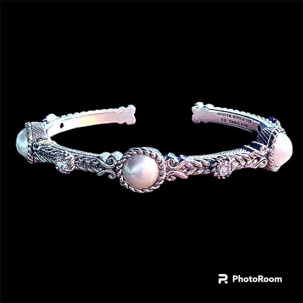 Judith Ripka, Sterling silver Mabe pearl hinged cuff bracelet